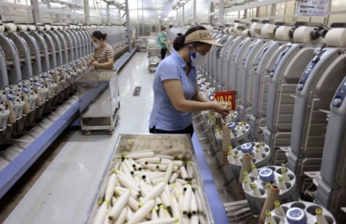 Vietnam's industrial production surges in five months